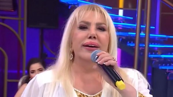 Mine Koşan Kimdir? Mine Koşan Kaç Yaşında?